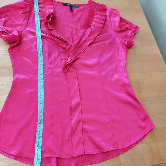 BCBGMAXAZRIA Women ruffle V-neck blouse short sleeve fuchsia side zipper small - Picture 12 of 12